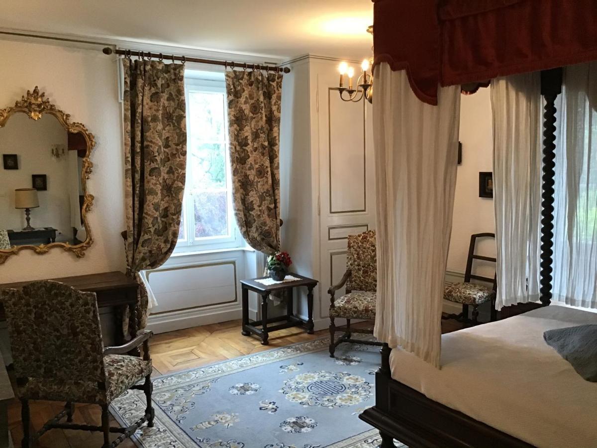 Chateau De La Chapelle Des Bois Fleurie Zewnętrze zdjęcie