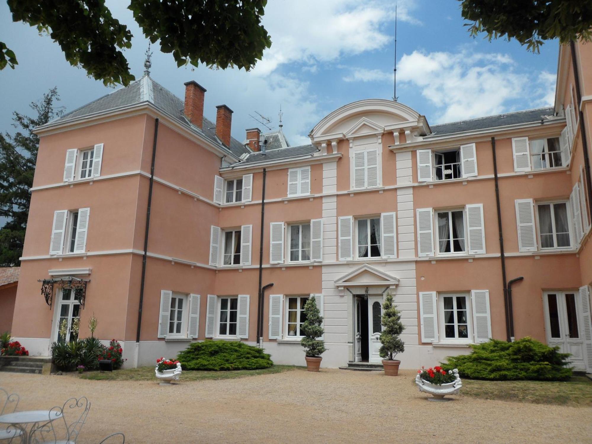 Chateau De La Chapelle Des Bois Fleurie Zewnętrze zdjęcie