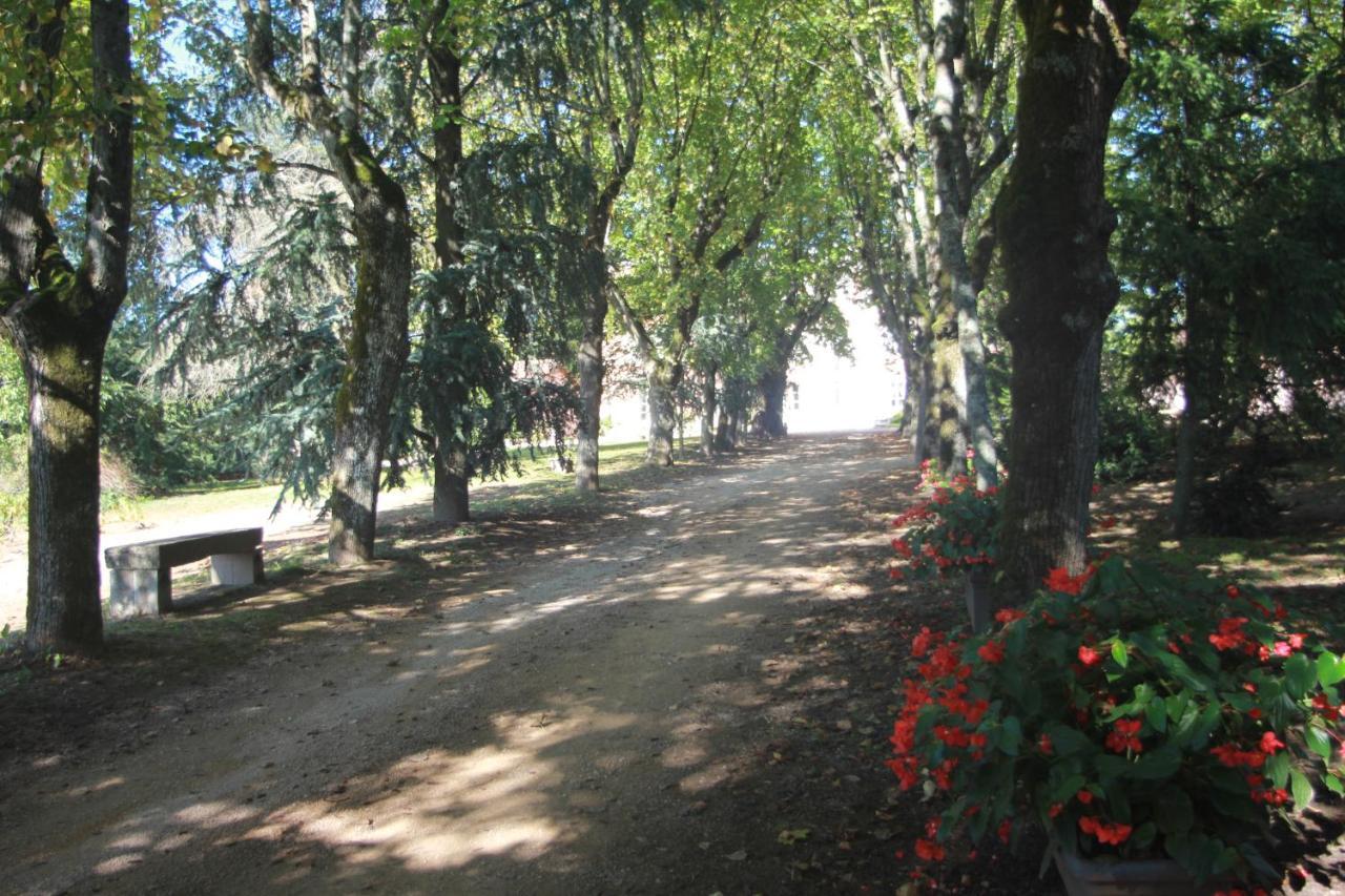 Chateau De La Chapelle Des Bois Fleurie Pokój zdjęcie